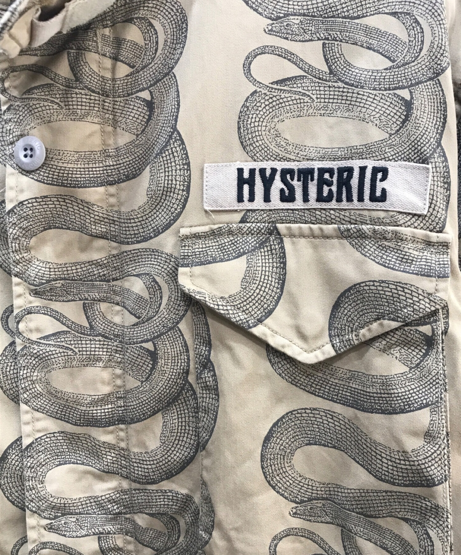 HYSTERIC GLAMOUR SNAKE LOOP柄 Tシャツ HYSTERIC GLAMOUR（ヒステリックグラマー）の「SNAKE LOOP柄 Tシャツ