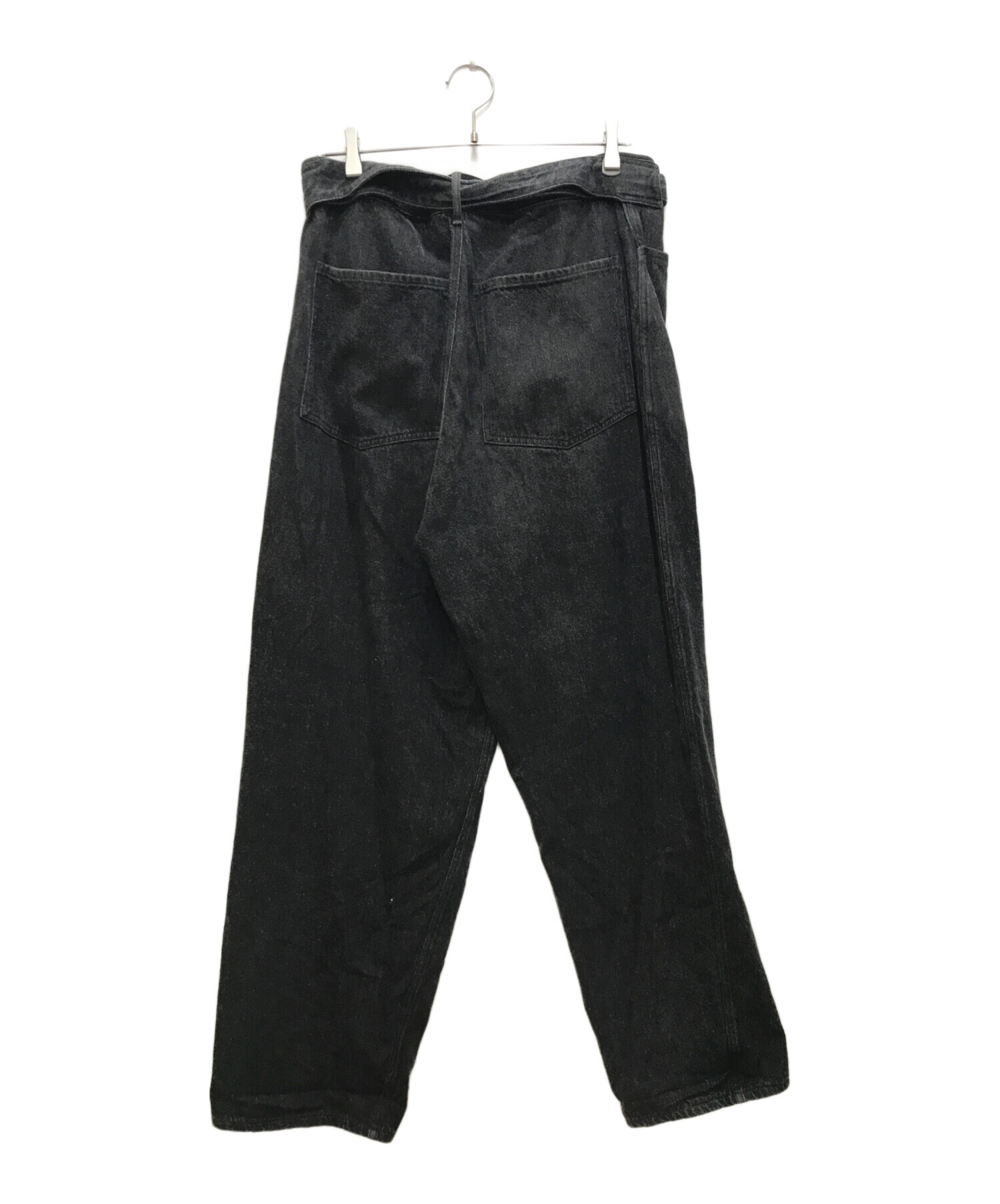 中古・古着通販】COMOLI (コモリ) デニムベルテッドパンツ ブラック  