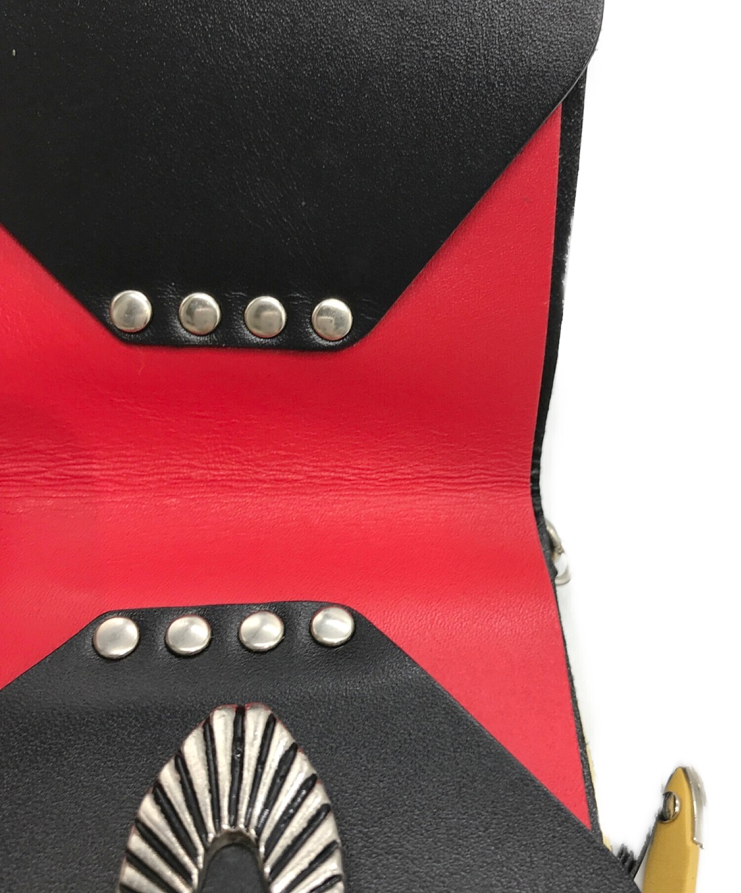 新品 TOGA PULLA Leather shoulder wallet 濃赤 【公式通販】