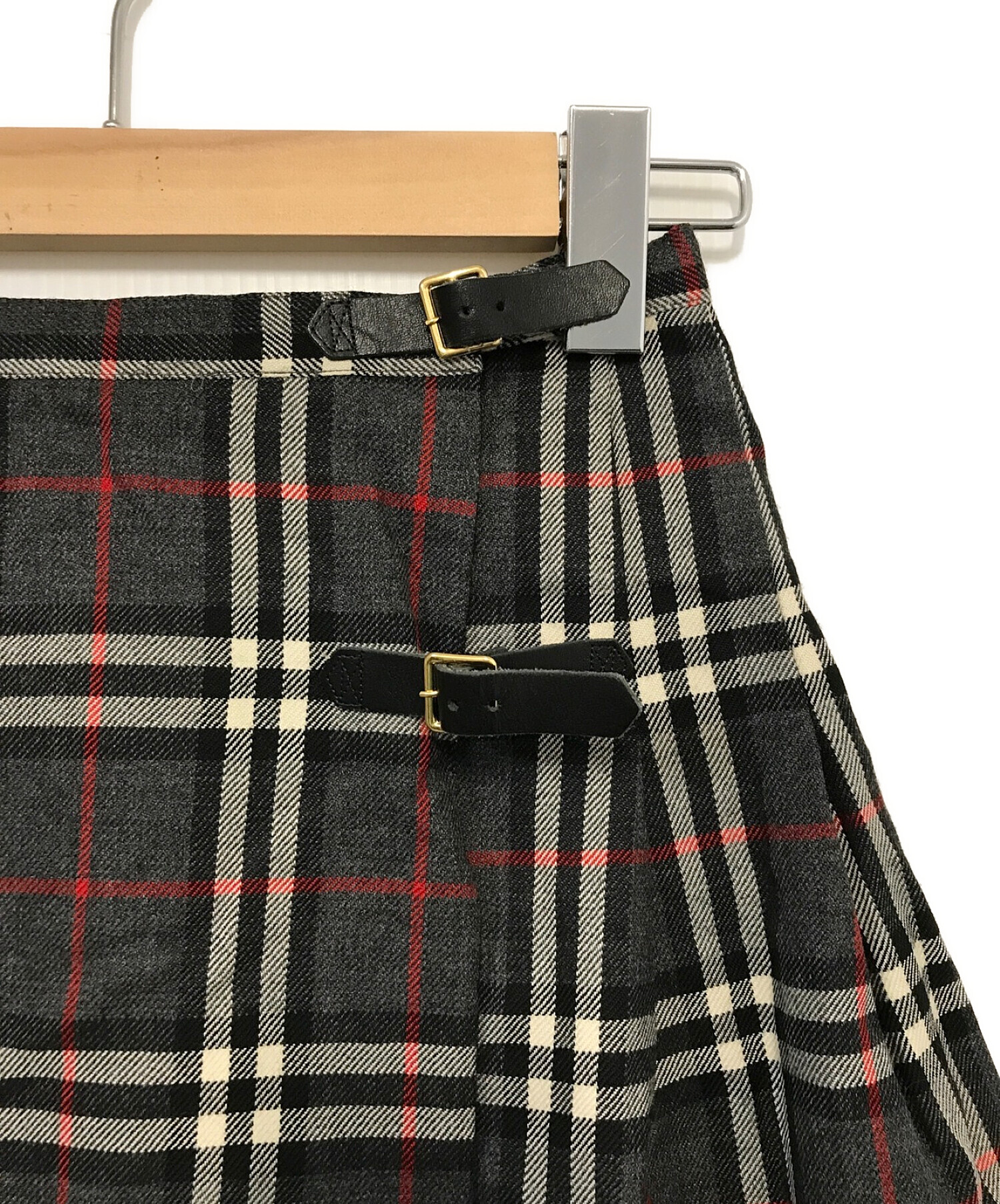 BURBERRY BLUE LABEL 　バーバリー ラップミニスカート★Ｓ 人気満点 バーバリーブルーレーベル LABEL ブルーレーベル ミニ