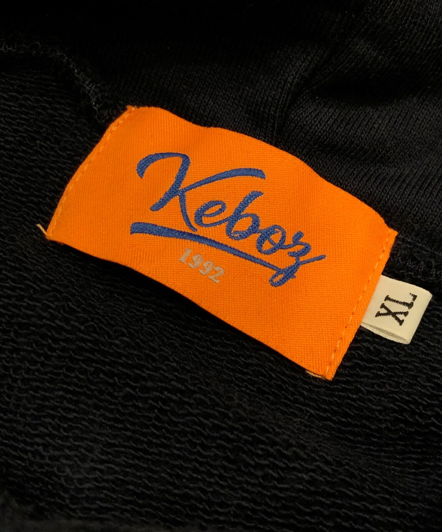 中古・古着通販】KEBOZ (ケボズ) 刺繍ロゴパーカー ネイビー サイズ:XL