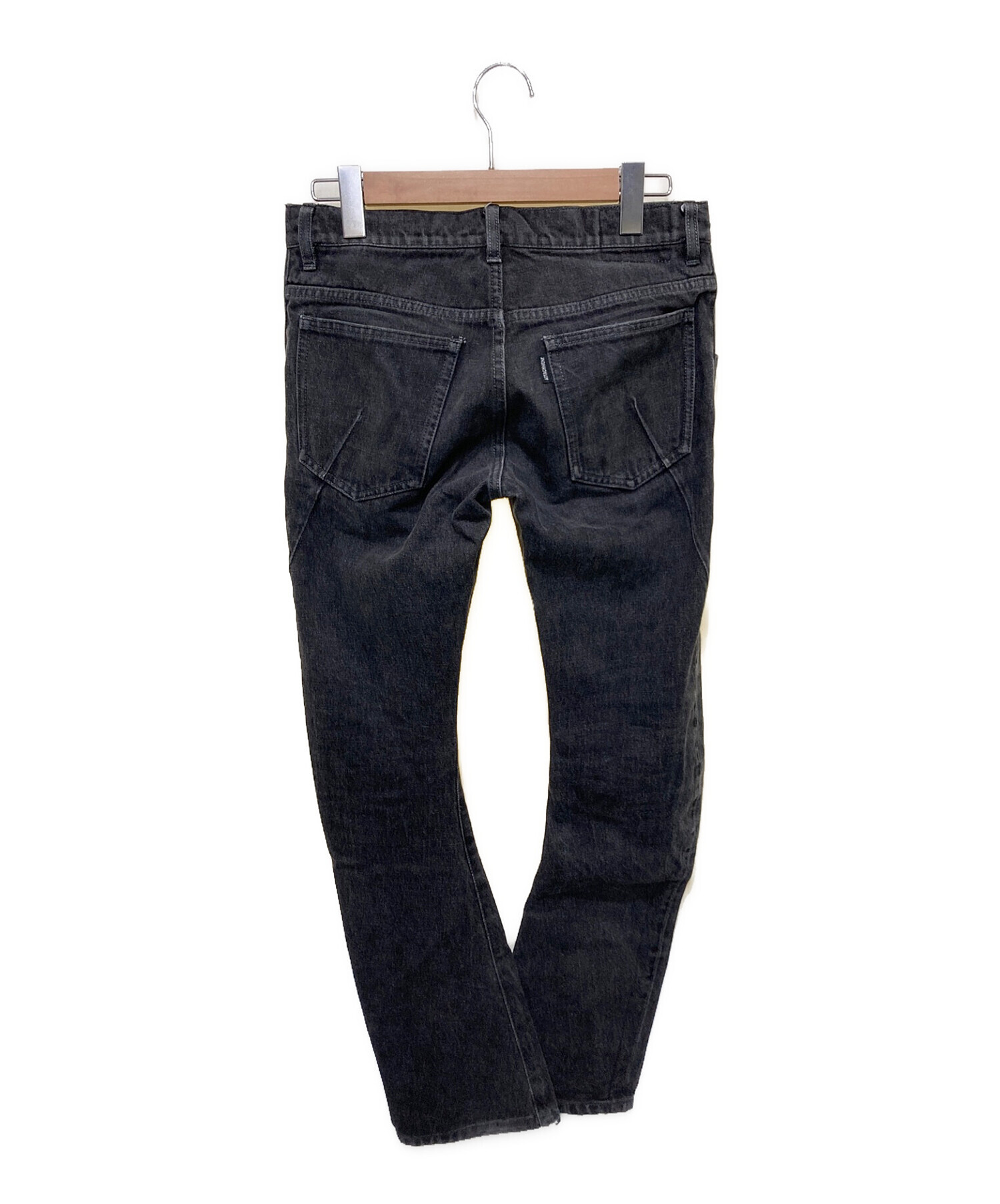 中古・古着通販】ATTACHMENT (アタッチメント) デニムパンツ ブラック