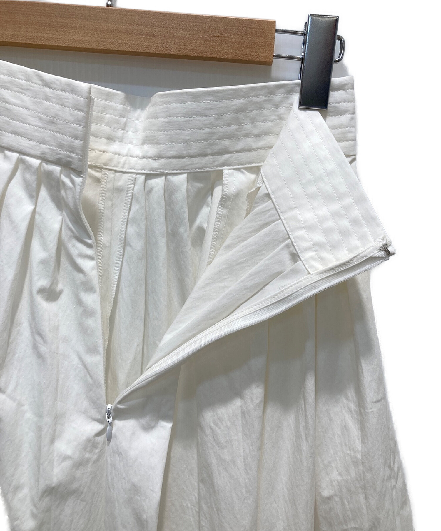 BABYLONE (バビロン) スリットボリュームスカート ホワイト サイズ:38 未使用品