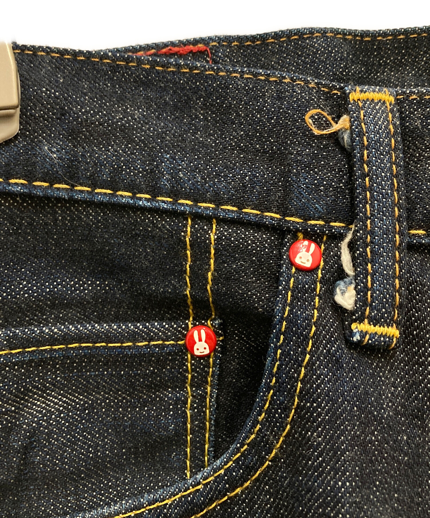 中古・古着通販】CUNE (キューン) 2段うさぎペイントデニムパンツ 