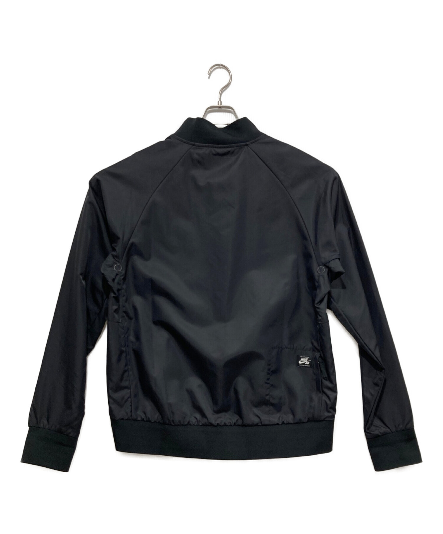 Nike スタジャン Mサイズ NIKE スタジャン Mサイズ 黒