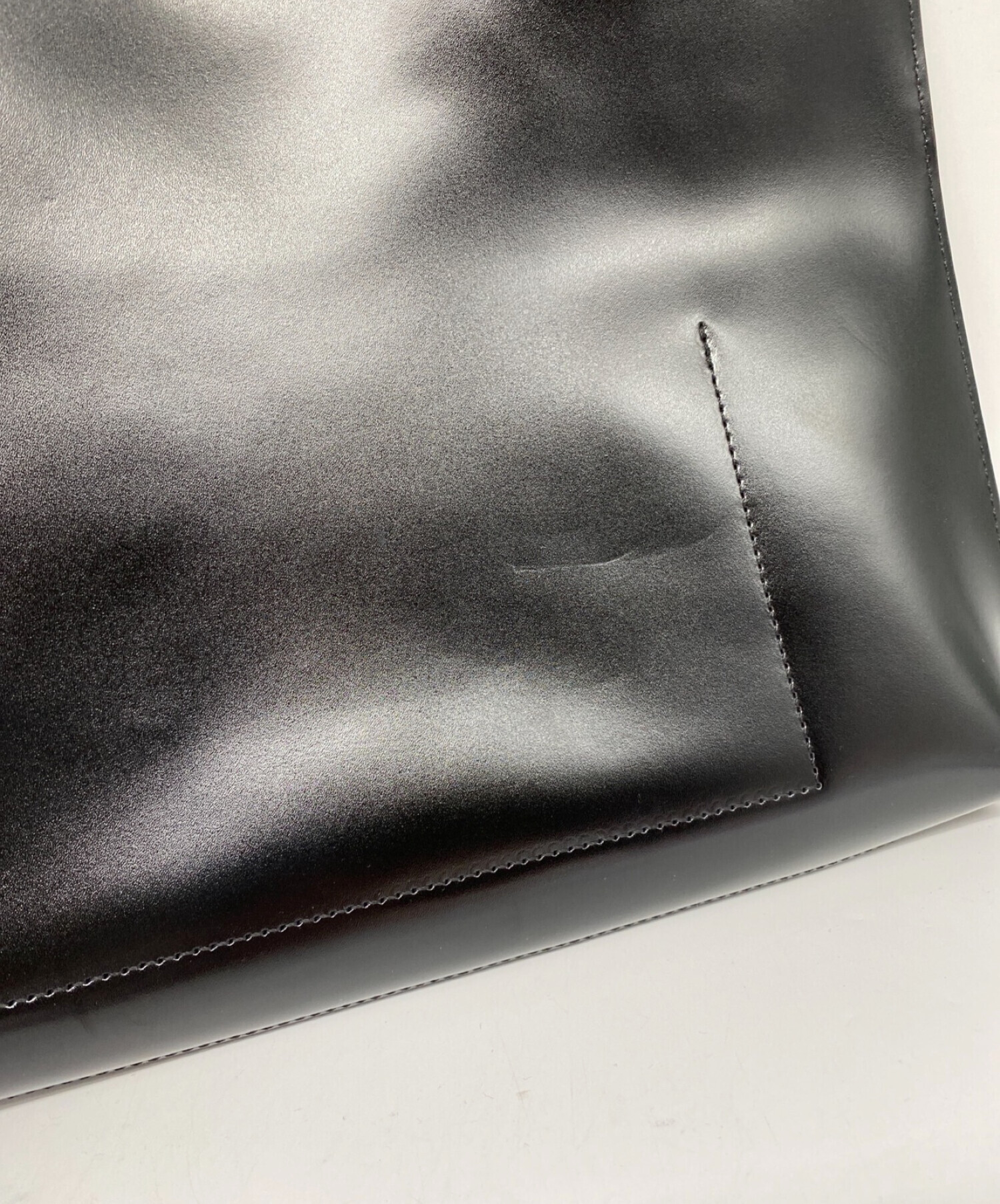 PELULU.TOKYO (ペルルトウキョウ) Flat minimal leather bag ブラック