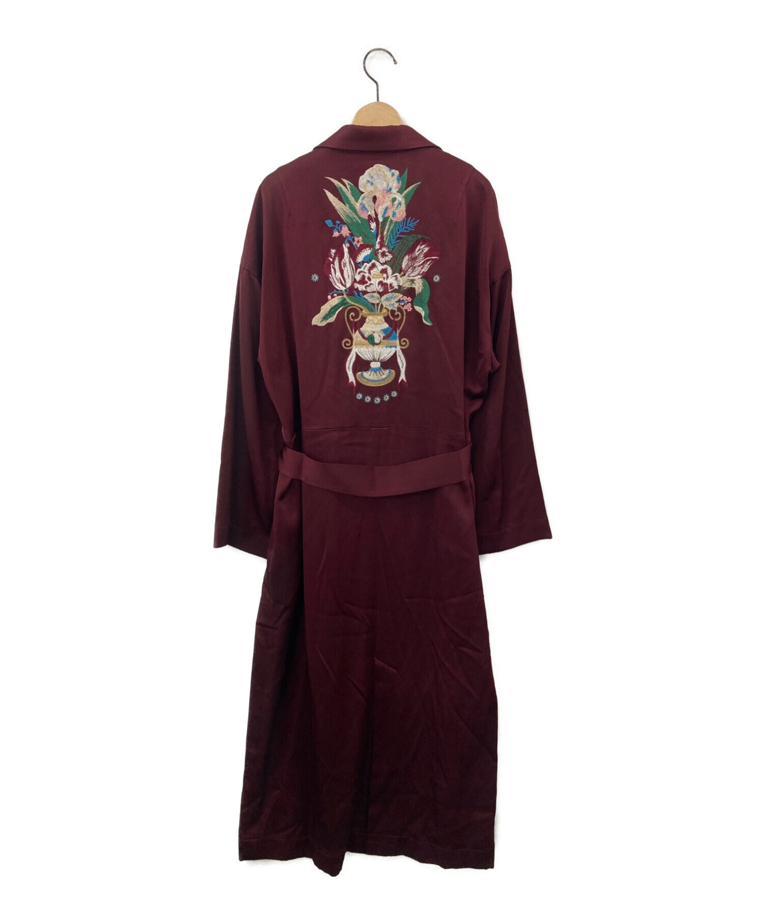 mame kurogouchi (マメクロゴウチ) 刺繍ガウンコート レッド サイズ:1