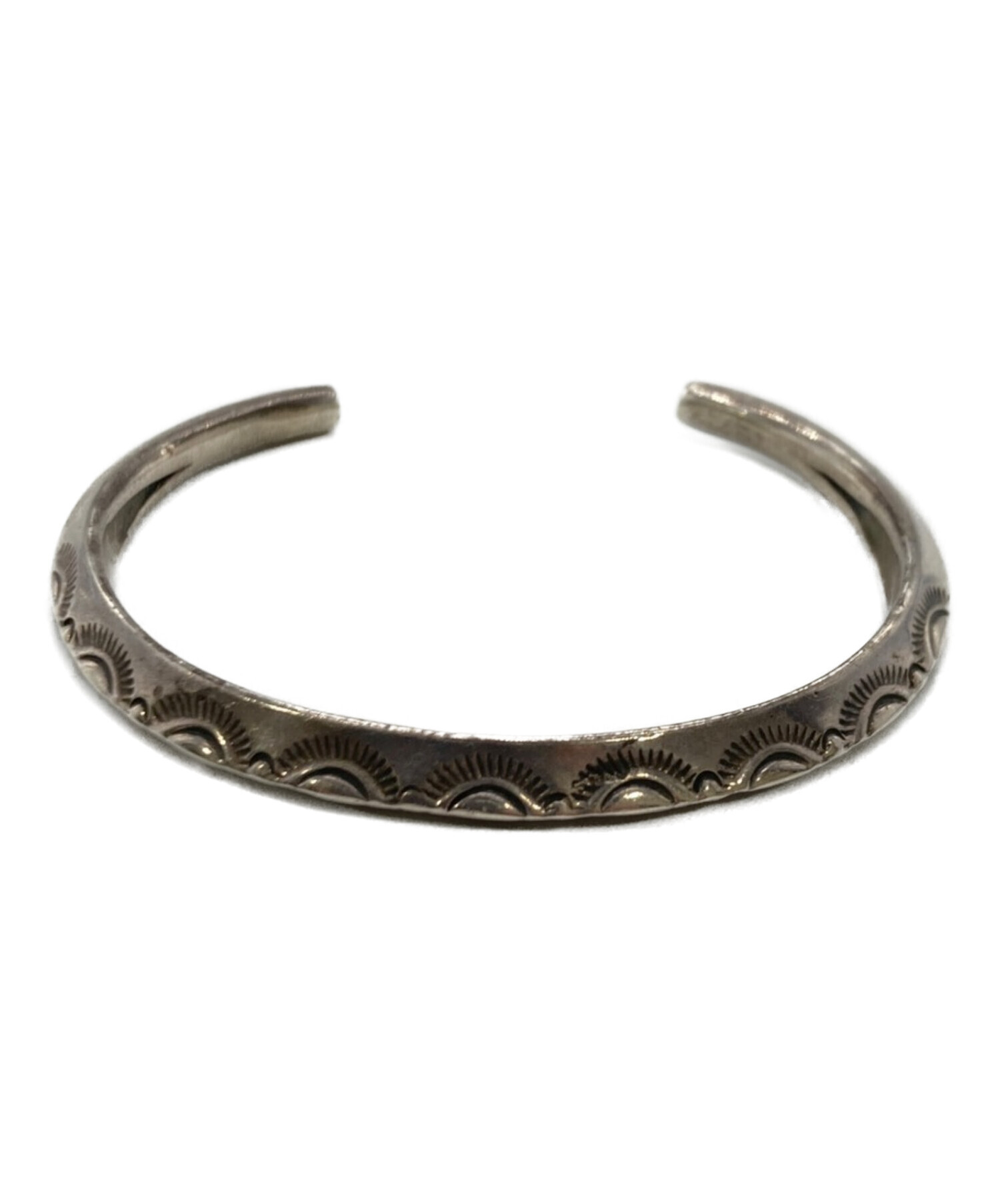 LARRY SMITH THIN TRIANGLE BRACELET Larry Smith Extra Thin Triangle