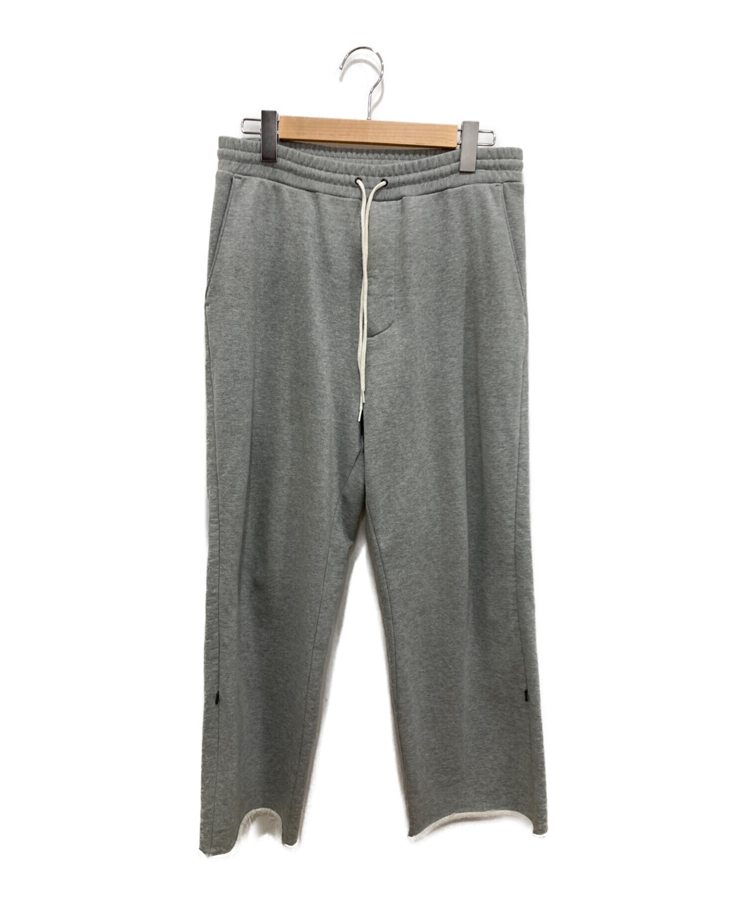 パンツ private brand by S.F.S Private brand by S.F.S | 今買うべきナイロンパンツ - YouTube