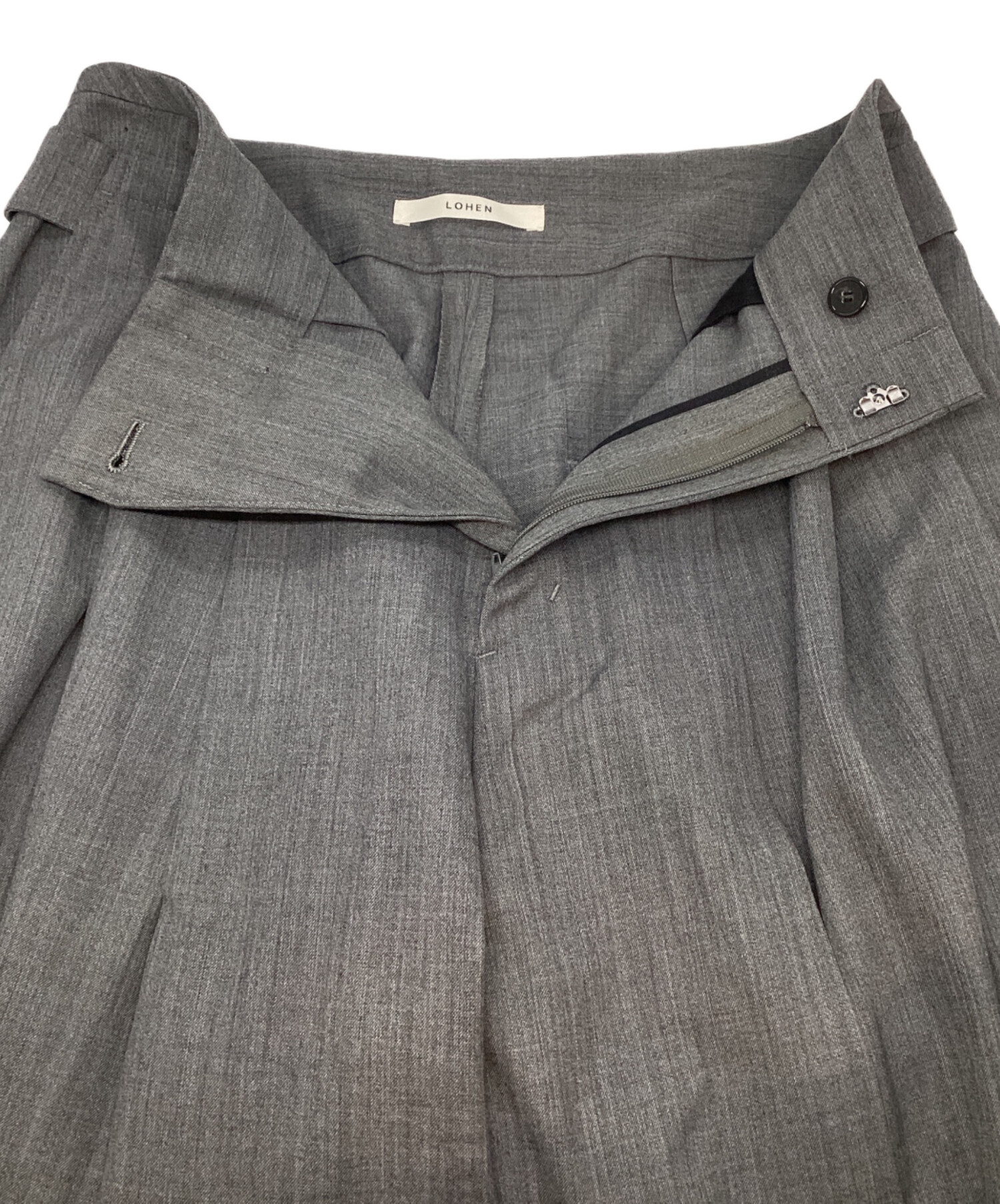 中古・古着通販】LOHEN (ローヘン) ダブルベルト2タックパンツ グレー  