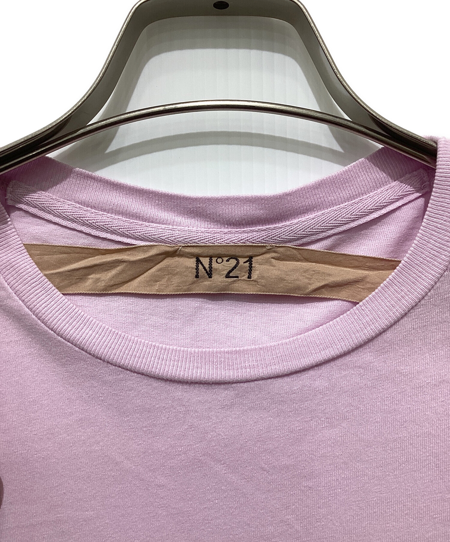 中古・古着通販】N°21 (ヌメロヴェントゥーノ) Tシャツ 