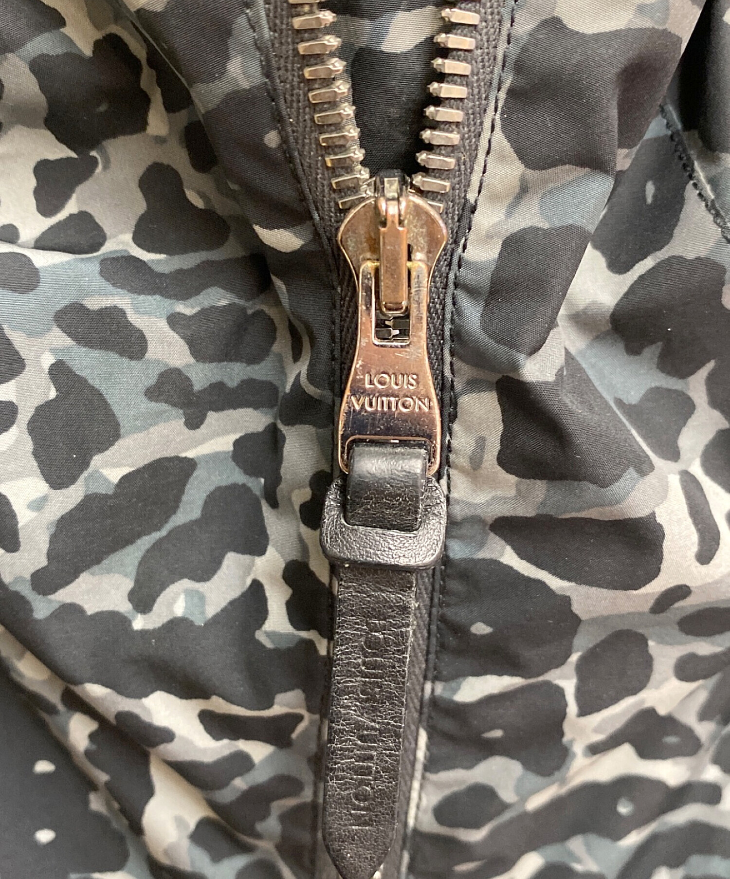 Louis Vuitton カモフラージュ ナイロンジャケット