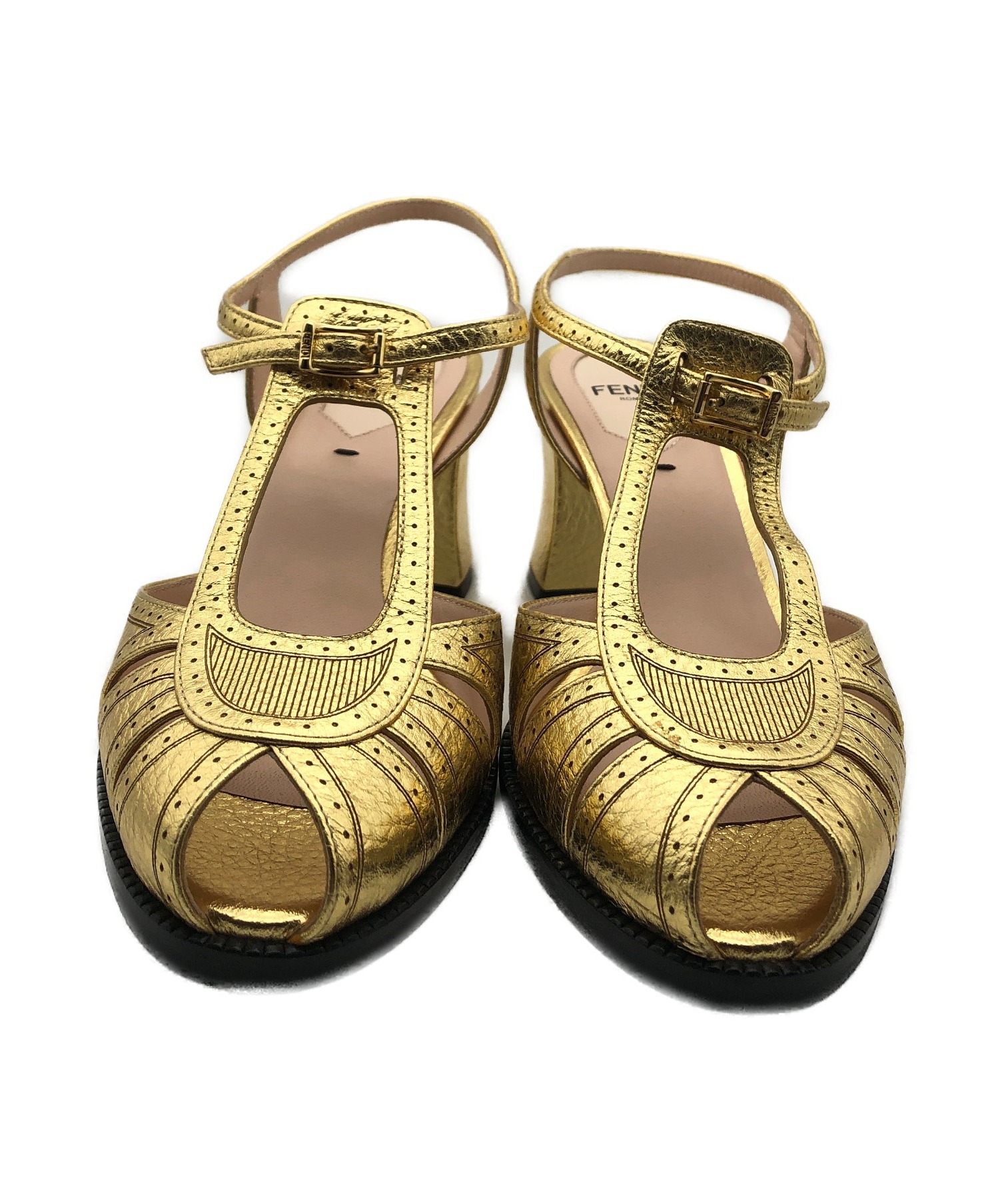 中古・古着通販】FENDI (フェンディ) ストラップサンダル ゴールド 