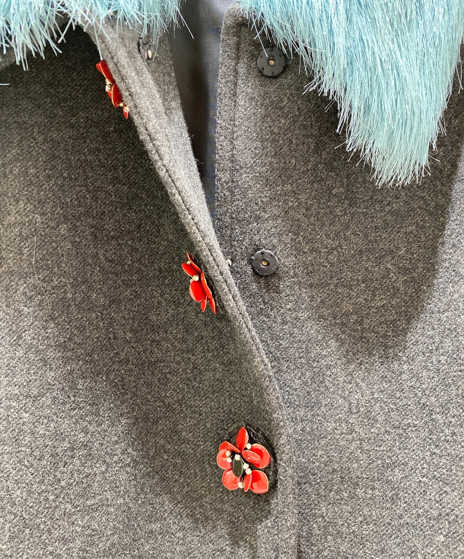 中古・古着通販】MIU MIU (ミュウミュウ) ファー付きフラワーボタン 