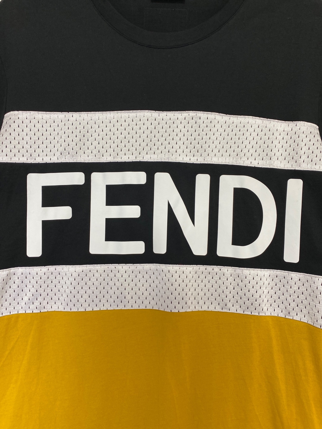 FENDI (フェンディ) ロゴメッシュ半袖Tシャツ ブラック サイズ:L